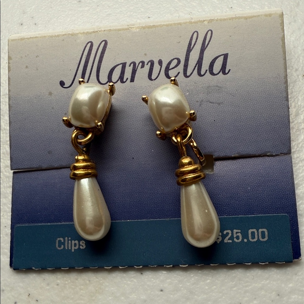 MARELLA NWT Gold and Pearl Drop Earrings
